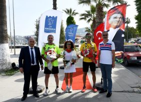 KUŞADASI’NDA GENÇLİK HAFTASI KUTLAMALARI BAŞLADI