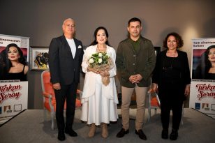 TÜRK SİNEMASININ YAŞAYAN EFSANESİNE KUŞADASI’NDA SEVGİ SELİ