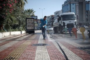 TÜRKİYE’NİN TURİZM BAŞKENTİNDE 7/24 TEMİZLİK MESAİSİ