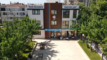 Efeler’den Özel Bireylere Özel Hizmet