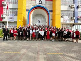 Cumhuriyetin 100.yılı Aydın Özel Başak Kolejinde gururla ve coşkuyla kutlandı