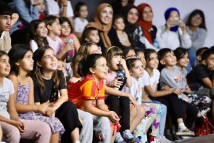 DİDİMLİ ÇOCUKLAR SİNEMA FİLMİNİ KEYİFLE İZLEDİ