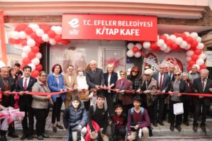 EFELER’DE 18’İNCİ KİTAP KAFE AÇILDI
