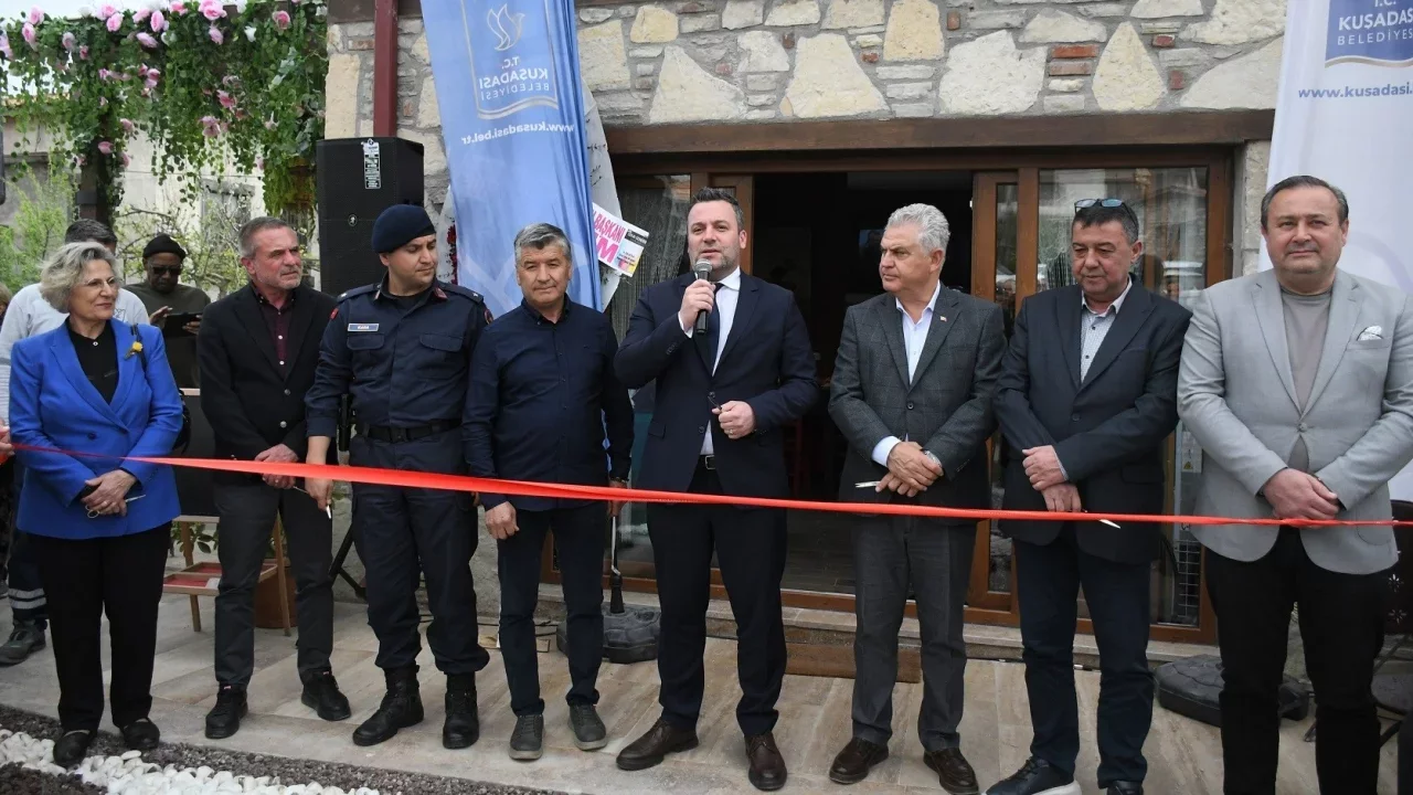 Kuşadası Caferli Mahallesi yeni muhtarlık binasına kavuştu